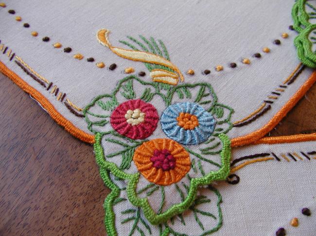 Absolutely gorgeous table mats service with hand-embroidered flowers