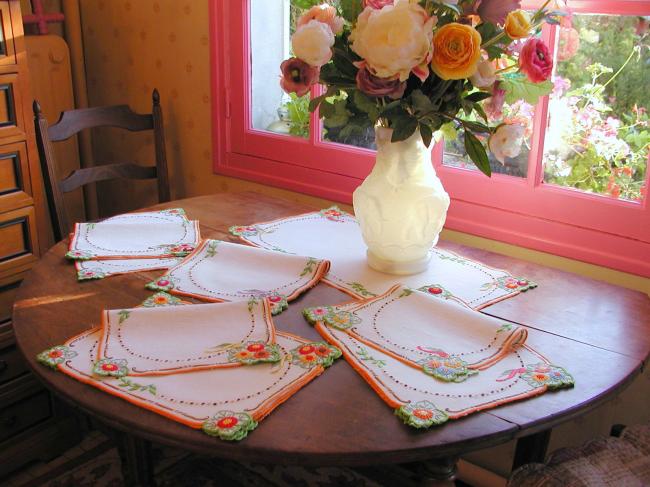 Absolutely gorgeous table mats service with hand-embroidered flowers