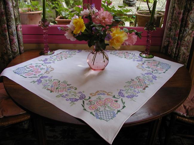 Gorgeous tablecloth with colourful embroidered flowers