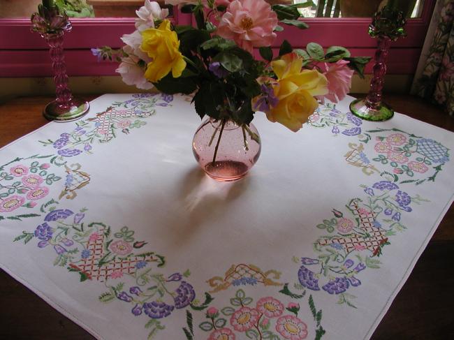 Gorgeous tablecloth with colourful embroidered flowers