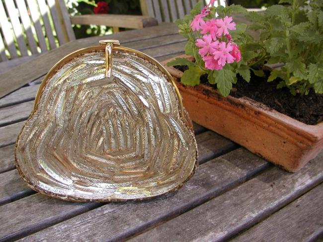 So sweet vintage evening bag with gold  feather shape sequins