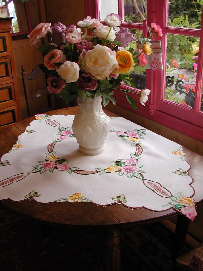 Lovely tablecloth with hand-embroidered red roses in Richelieu works 1930