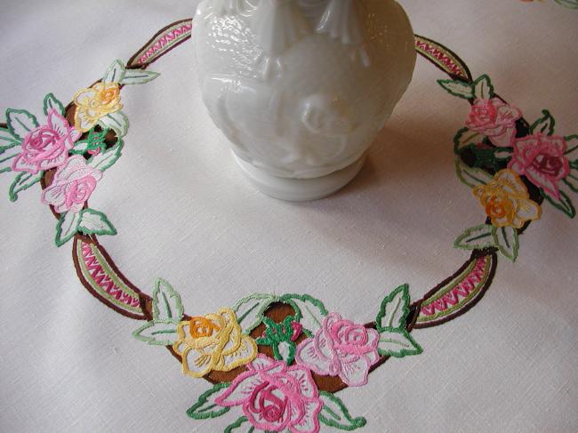 Lovely tablecloth with hand-embroidered red roses in Richelieu works 1930