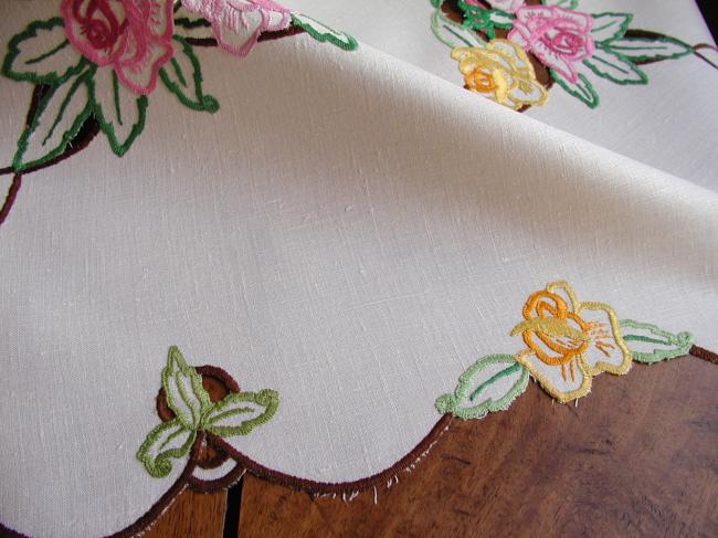 Lovely tablecloth with hand-embroidered red roses in Richelieu works 1930