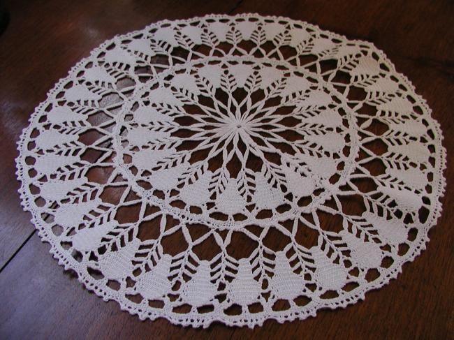 Lovely bobbin lace large round doily