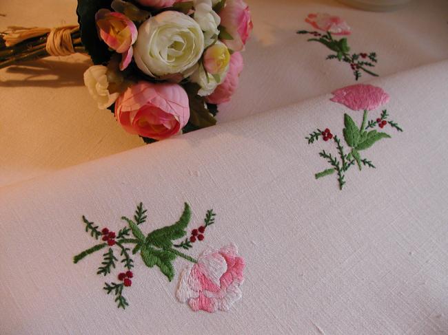 So adorable tablecloth with hand-embroidered bunches of flowers