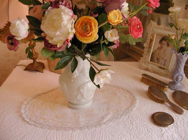 Lovely table centre with hand-embroidered stylish flowers and bobbin lace