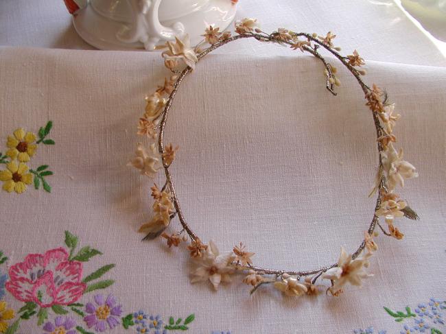 Ancienne et authentique Couronne de Mariée en fleurs doranger en cire. XIXème