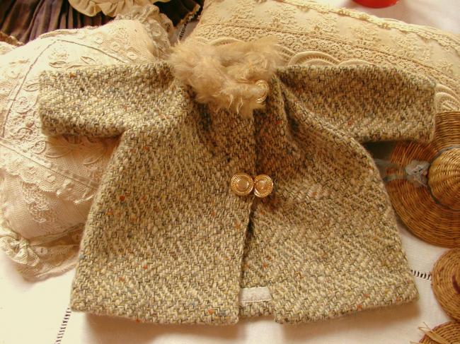 Joli manteau de poupée en laine avec col de fourure 1950