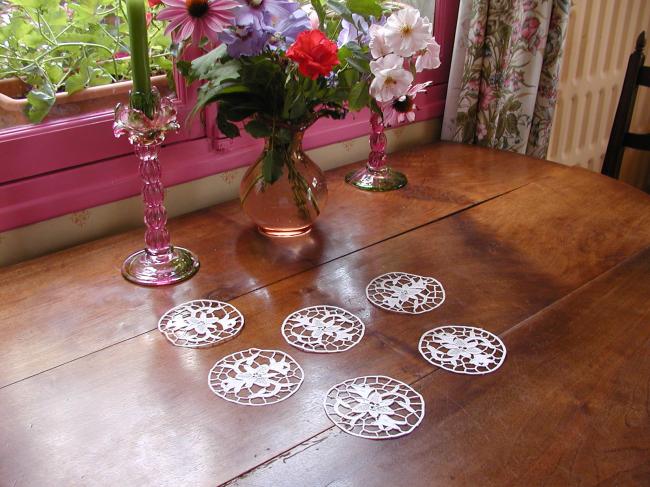 Marvellous set of 6 coasters in  hand made Venezia lace