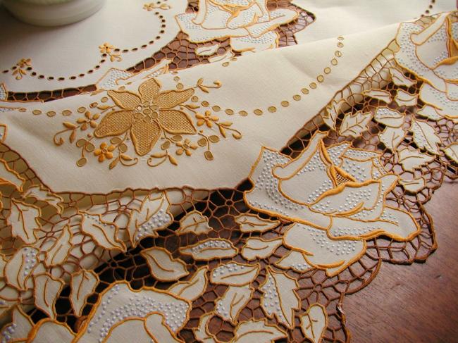 Masterpiece of tablecloth in Madeira work, rich color,embroidered roses