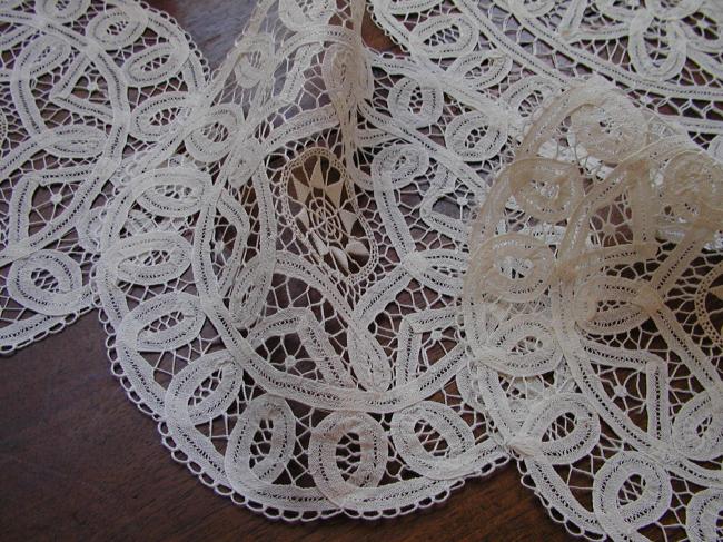 Lovely luncheon set in Luxeuil lace made of  fine tape lace and Reticella insert