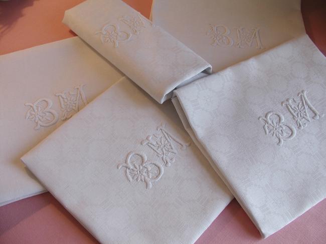 5 superbes serviettes en damassé avec riche monogramme BM