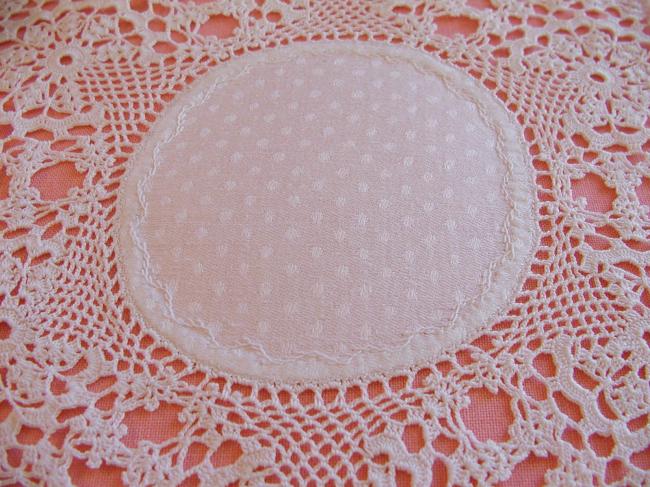 So charming victorian doily with Irish guipure lace 1900