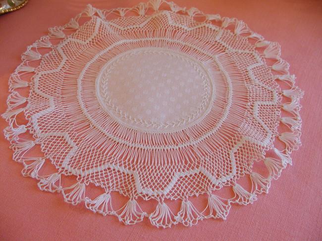 So sweet edwardian hairpin lace doily 1900