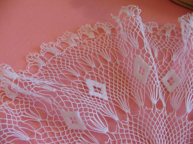 Lovely edwardian hairpin lace doily 1900