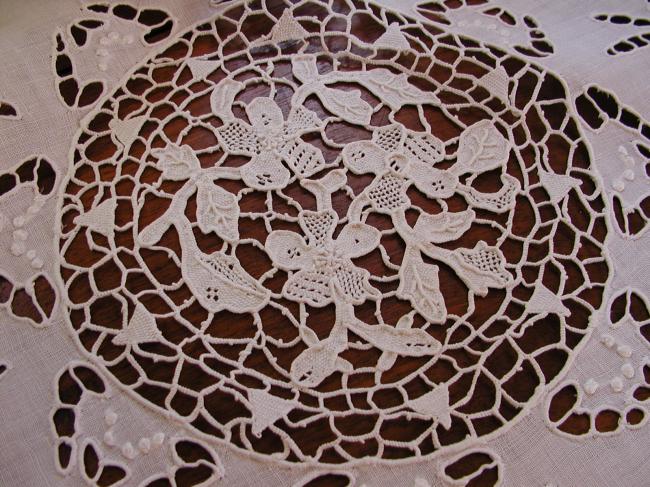 Stunning tablecloth with Richelieu works, Reticella, Venizia and fine filet lace