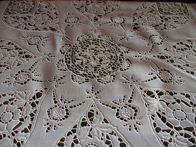 Stunning tablecloth with Richelieu works, Reticella, Venizia and fine filet lace