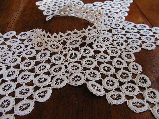 Superb irish lace collar, very original, star shape