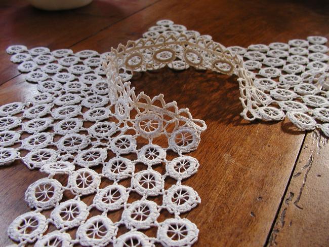 Superb irish lace collar, very original, star shape