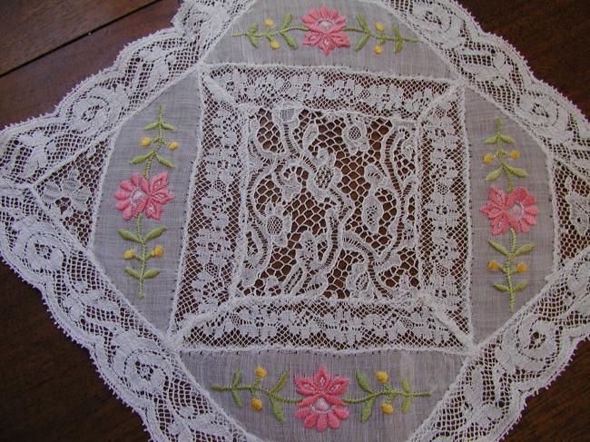 So sweet doily with fond de bonnet and colourful embroidery of flowers