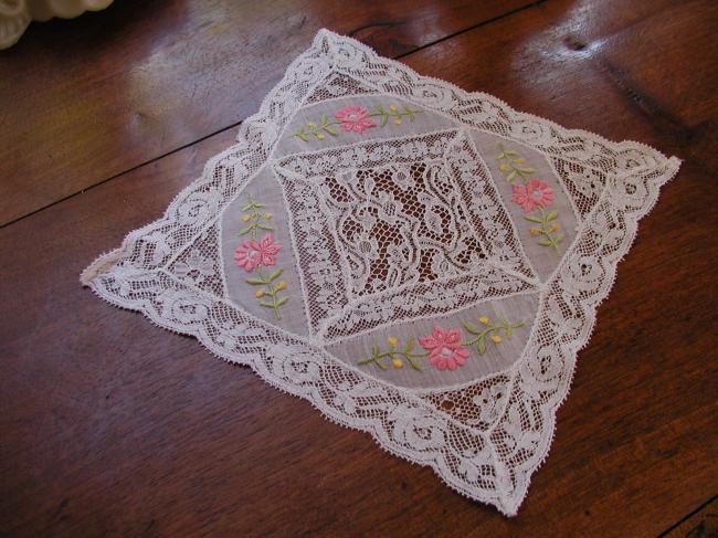 So sweet doily with fond de bonnet and colourful embroidery of flowers