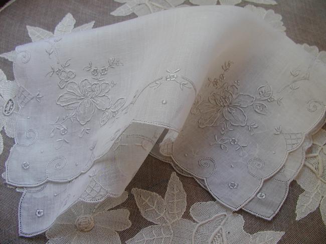 So romantique linon handkerchief with embroidered ancient roses