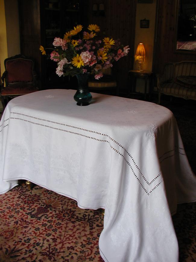 Marvellous and large banquet tablecloth with embroidered flowers and mono CC