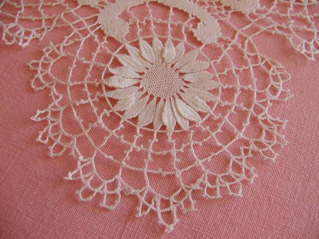 Gorgeous Cluny bobbin lace doily, with point d'esprit in white silk threads