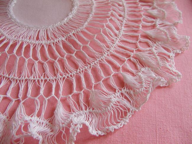 So sweet edwardian hairpin lace doily 1900