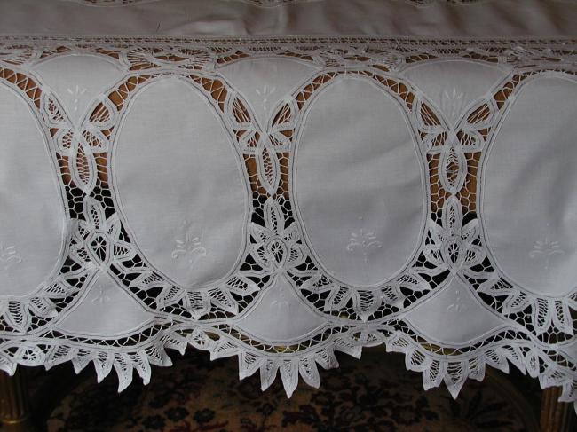 Lovely Battenburg tape lace tablecloth with its 12 serviettes