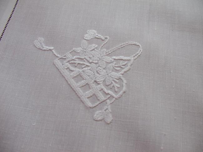 So sweet tablecloth in pure irish linen with silk embroidered baskets of flowers