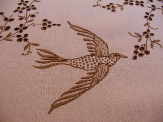 Exceptionel tablecloth in Madeira embroidery with urns,birds, blooming appletree