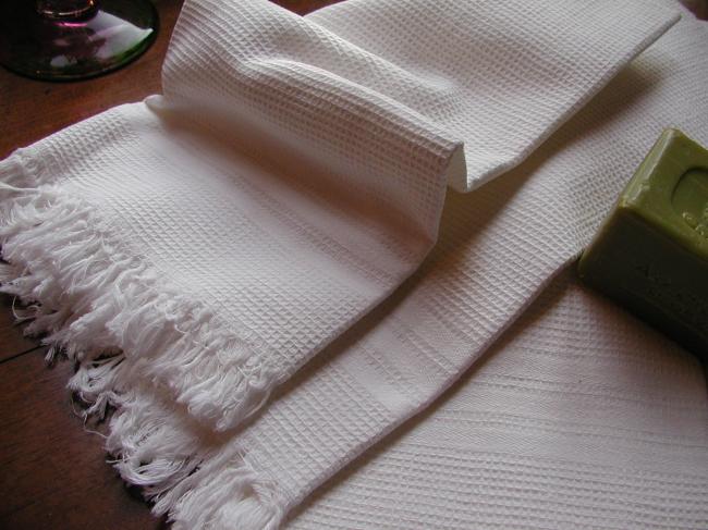 Set of 6 long white cotton huckabacks with fringes and nid d'abeille pattern