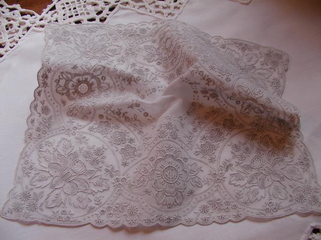 Exceptional handmade Appenzel embroidered handkerchief, piece of collection