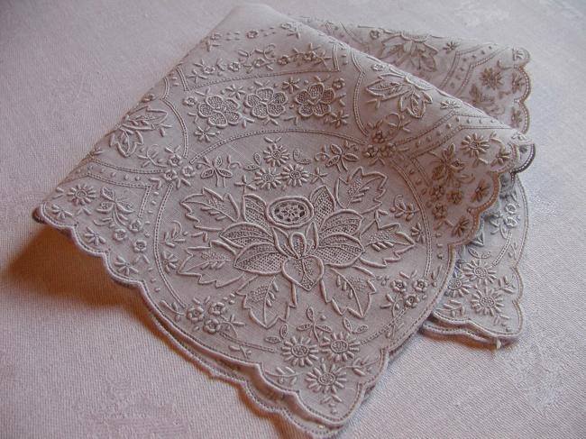 Exceptional handmade Appenzel embroidered handkerchief, piece of collection