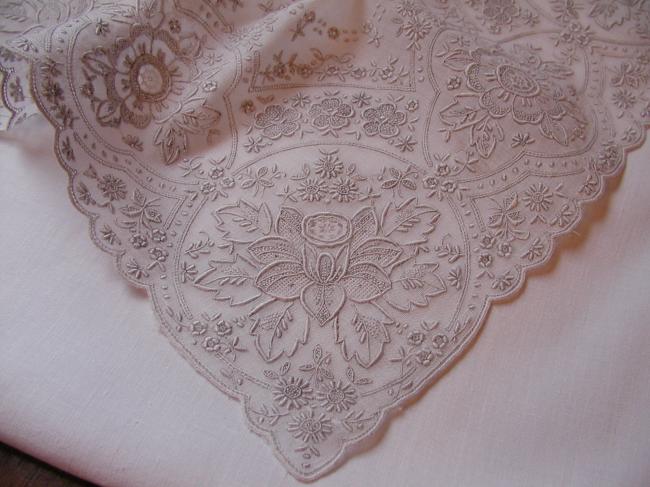 Exceptional handmade Appenzel embroidered handkerchief, piece of collection