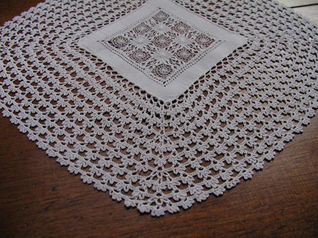 So lovely doily with elaborated drawn thread works and fine crochet lace 1900