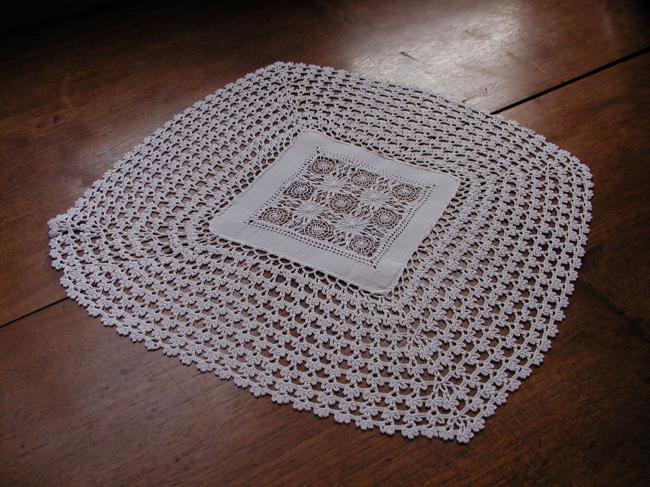 So lovely doily with elaborated drawn thread works and fine crochet lace 1900