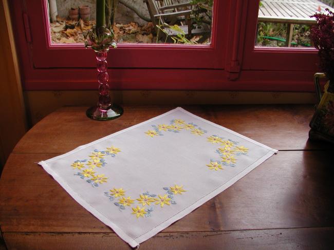 Charming tray cloth with  hand-embroidered automn daisies in yellow color