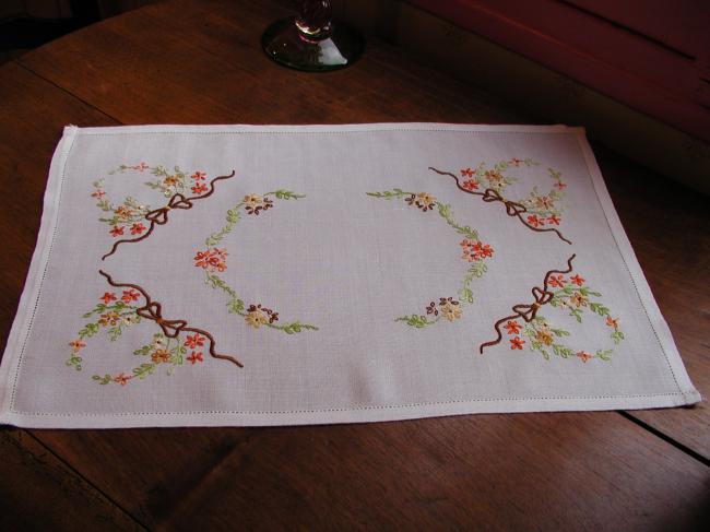 So romantic tray cloth with hand-embroidered flowers and ribbons