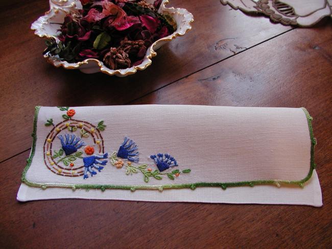 Gorgeous hand-embroidered napkin case with  colourful stylish flowers