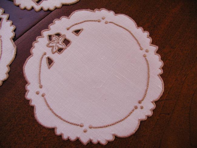 Charming set of 6 coasters in Madeira embroidery