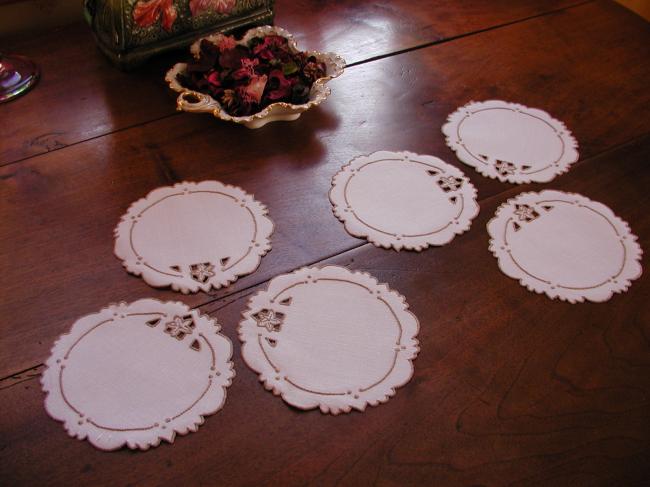 Charming set of 6 coasters in Madeira embroidery