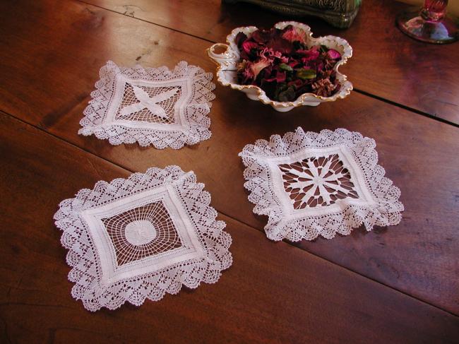 Wonderful set of 3 doilies with Tenerife works and bobbin lace edging