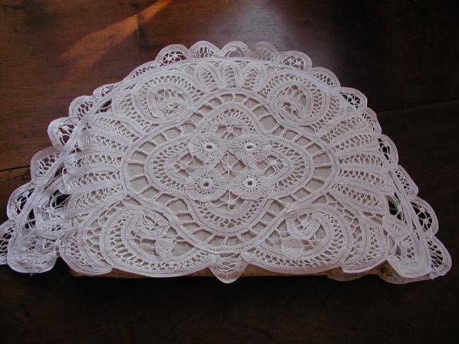 Lovely tea cosy in Battenburg lace