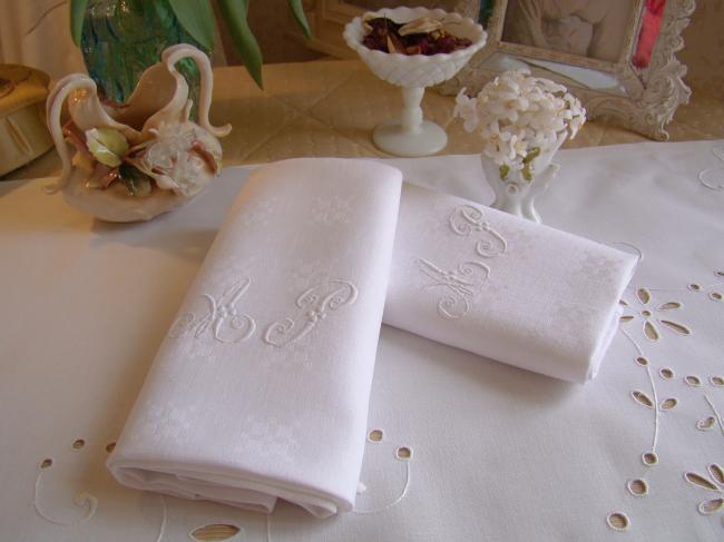 Lot de 2 serviettes monogramme AP en damassé pour création de couture