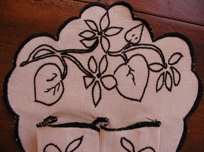 Wonderful double pocket for hanging on wall with hand-embroidered flowers