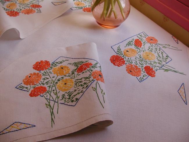 Lovely tea set with tea cosy, tablecloth and tray cloth with embroidered Flowers