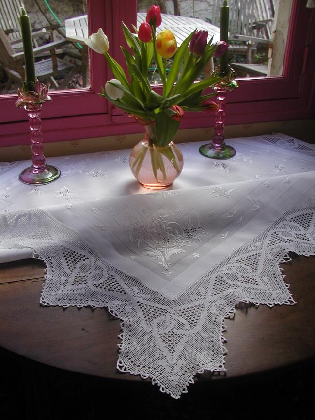 Magnificient tablecloth with stunning silk white embroidery and crochet lace